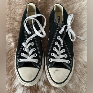 CONVERSE ALL STARS Ladies Women’s UNISEX Size 7.5 Black & White Low Snea…